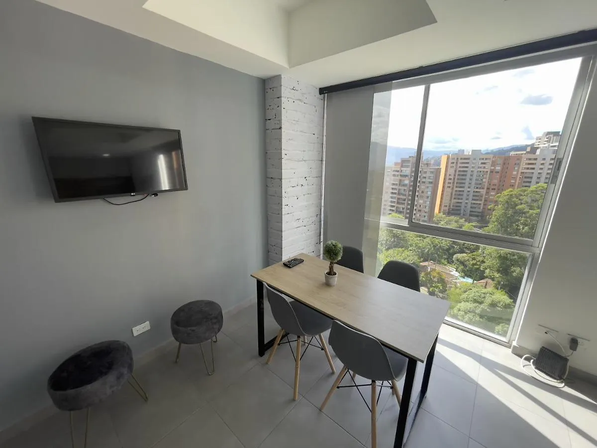Cozy Suite In The Heart Of El Poblado, Free Parking, 24/7 Security Medellín Apartamento