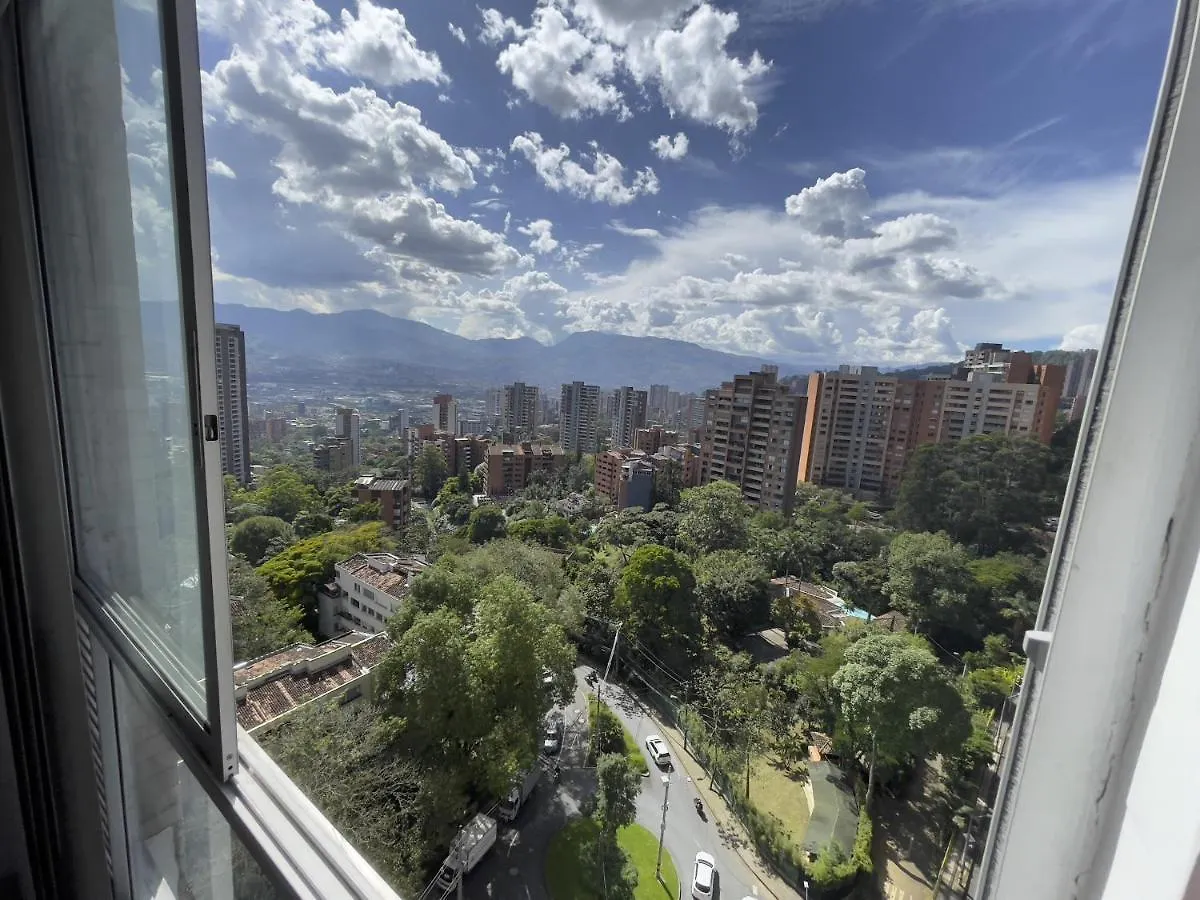 Cozy Suite In The Heart Of El Poblado, Free Parking, 24/7 Security Medellín Colombia